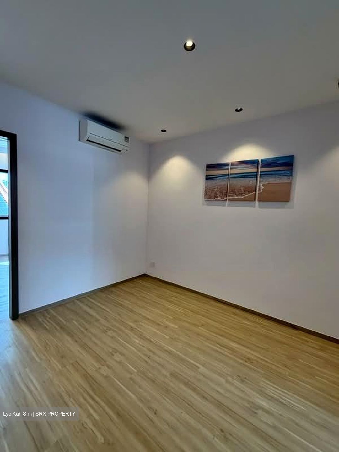 Opera Estate (D15), Terrace #593995781